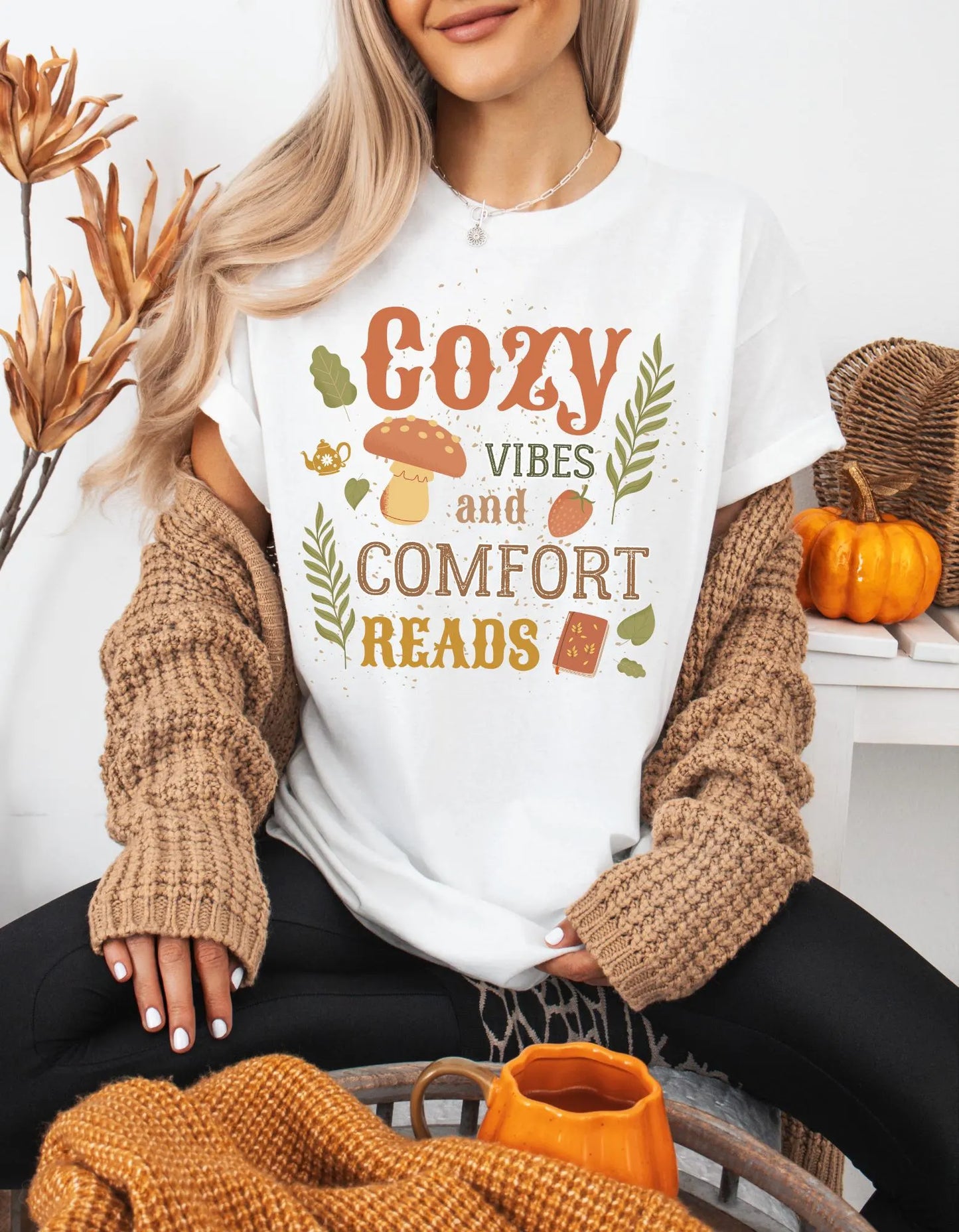 Cozy Vibes and Comfort Reads - Book Lover T-Shirt - Autumn Reading T-shirt - Literary Lovelies UK