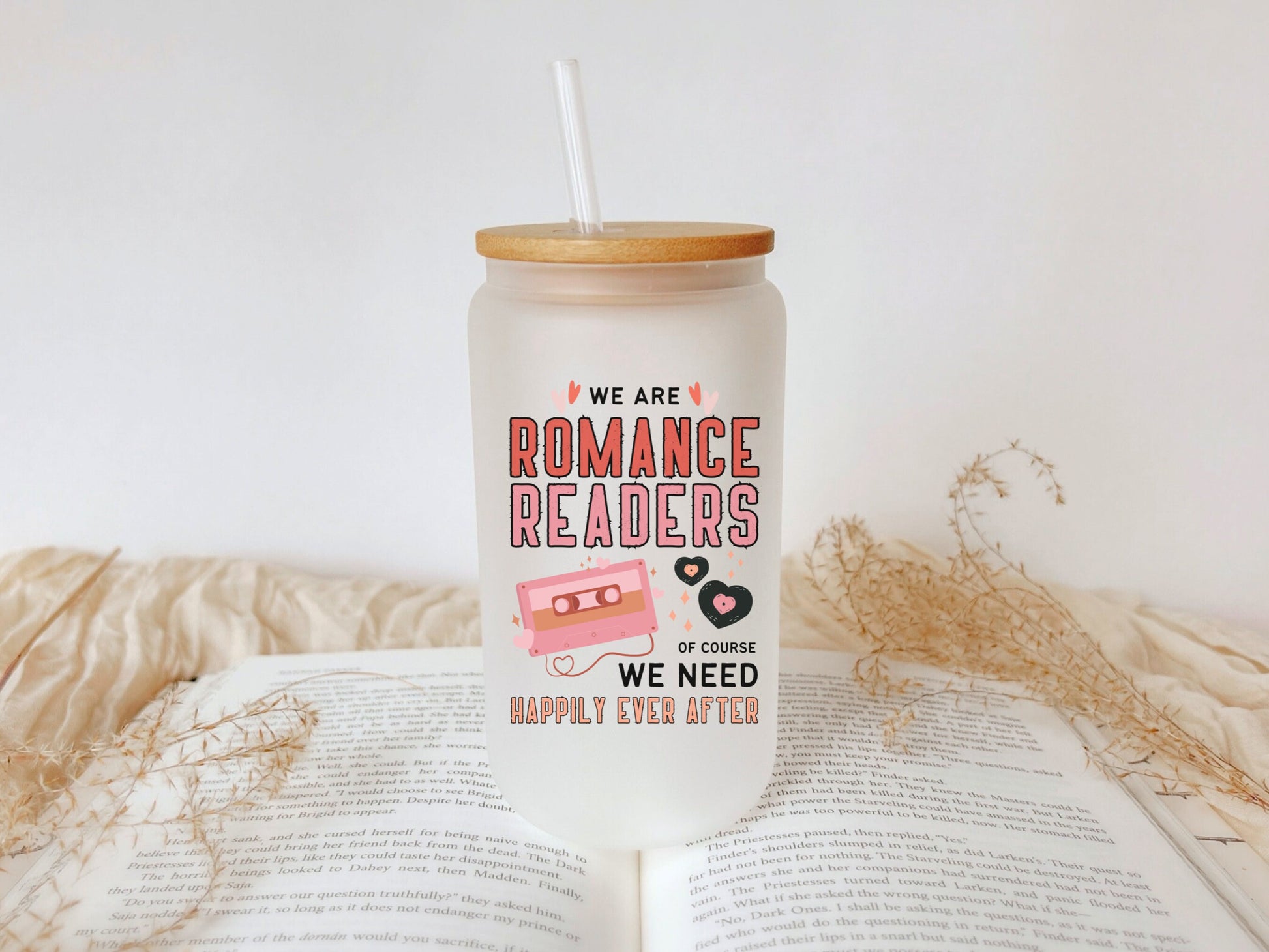Romance Reader Glass Cup - Bookish Iced Coffee Glass Can - Book Club Gift - Literary Lovelies UK